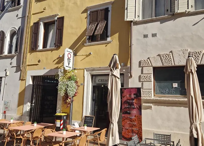 Apartment La Dimora Del Conte *